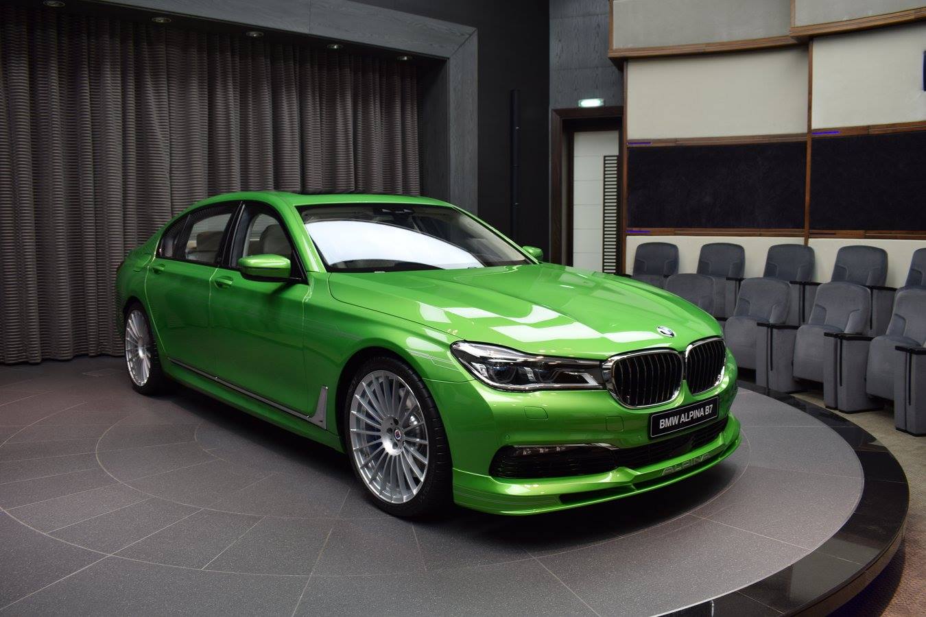 alpina-b7-painted-in-java-green-metallic-gets-all-the-attention-112821_1.jpg